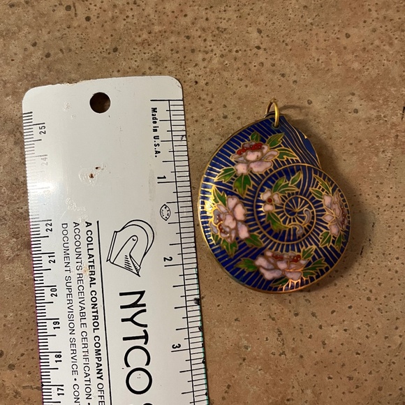 Boxed Set of Six Cloissone Charms - Picture 3 of 8